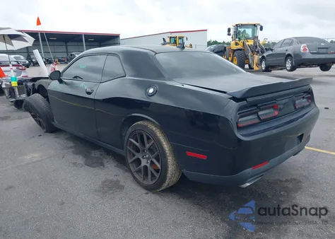 2018 Dodge Challenger T/A Plus z USA, uszkodzony, nr VIN 2C3CDZBT6JH215459